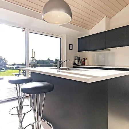 Seaside Retreat With - By Traum Bøjden