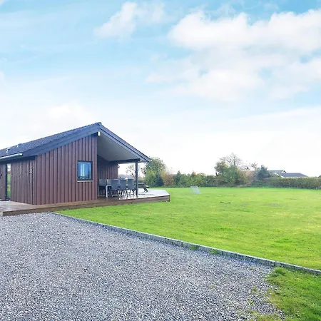 Seaside Retreat With Bojden