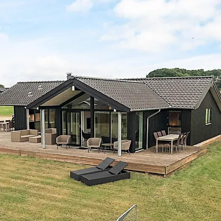 Holiday home Seaside Retreat With Bojden