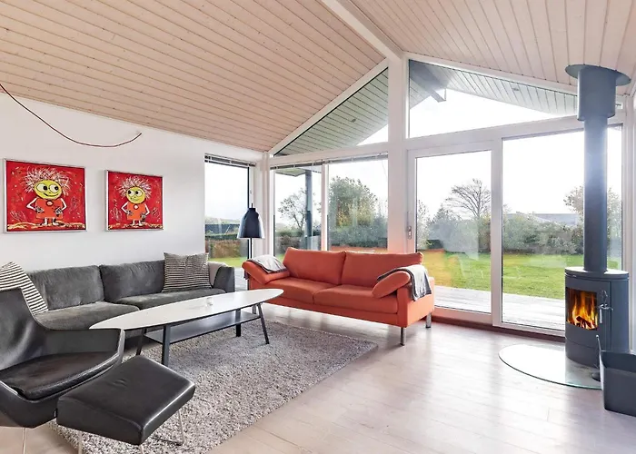 Seaside Retreat With - By Traum Bøjden